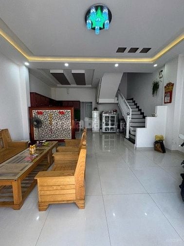 Cần làm ăn bán gấp nhà Trần Khắc Chân.Phường 9. Phú Nhuận.Giá 3 tỷ 990