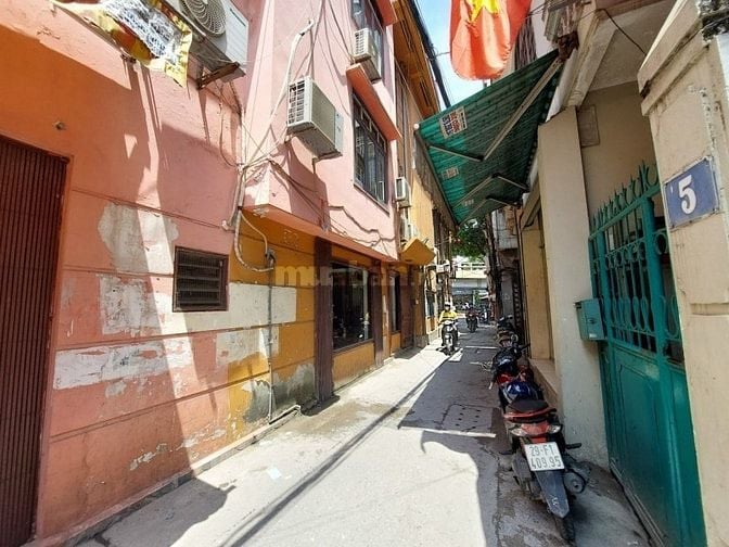 Mặt Phố Láng Hạ - Đống Đa – 131 M2 – 4 Tầng – MT 5.9 M – Giá 64.8 Tỷ. 