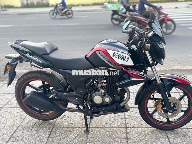 Môto benelli TNT 150 2017,xe sạch đẹp,máy chất êm