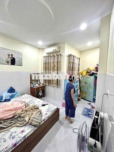 Chính chủ bán nhà hẻm xe hơi ngay Chợ Phạm văn hai , 44m2 đất