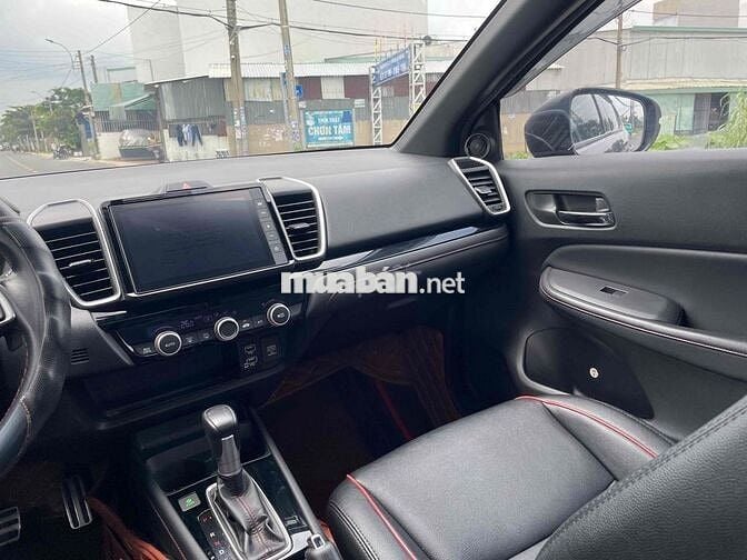 Honda City 2022 RS - 80000 km