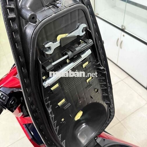 AirBlade 125 sx 2024 odo 900km