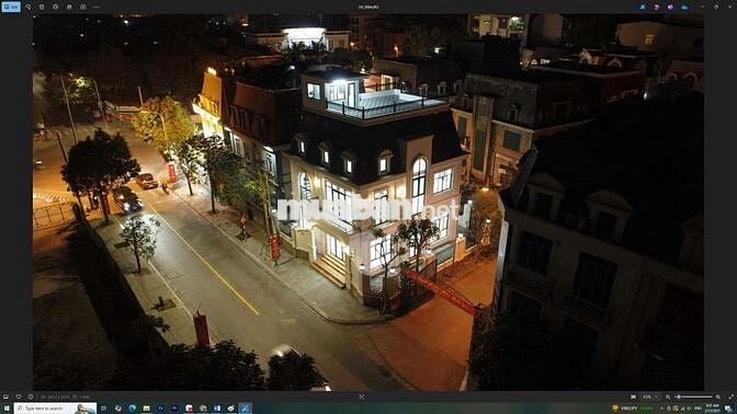 BIÊT THỰ LÔ GÓC THANG MÁY ĐẲNG CẤP