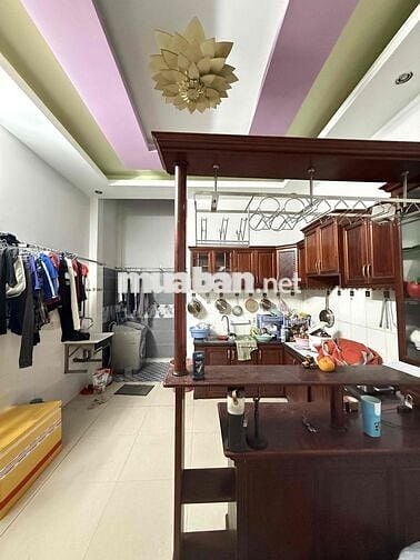 NHÀ ĐẸP GẦN CÔNG VIÊN LÀNG HOA – 68M2 - 3 TẦNG BTCT – 4PN - Ô TÔ NGỦ T