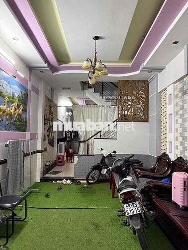 NHÀ ĐẸP GẦN CÔNG VIÊN LÀNG HOA – 68M2 - 3 TẦNG BTCT – 4PN - Ô TÔ NGỦ T