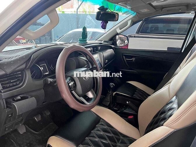 Toyota Fortuner 2022 2.4 4x2 MT - 70000 km