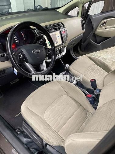 Kia Rio 2015 1.4 AT Sedan - 80000 km