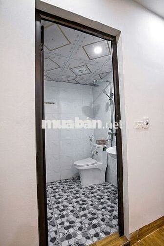 NGAY NGÃ TƯ VẠN PHÚC-TỐ HỮU - STUDIO NGAY MẶT ĐƯỜNG LỚN OTO ĐỖ CỬA