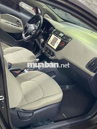 Kia Rio 2015 1.4 AT Sedan - 80000 km