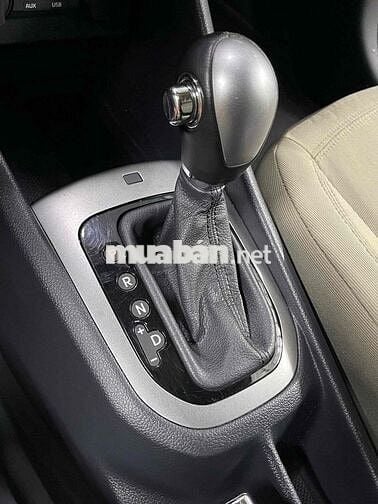 Kia Rio 2015 1.4 AT Sedan - 80000 km