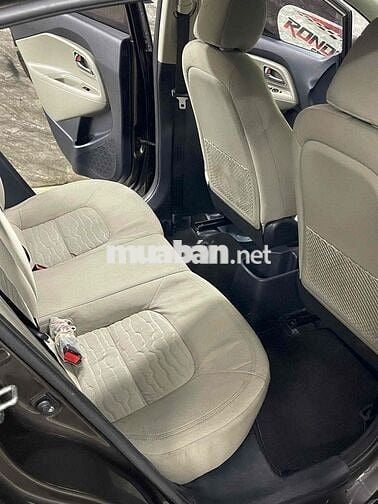 Kia Rio 2015 1.4 AT Sedan - 80000 km