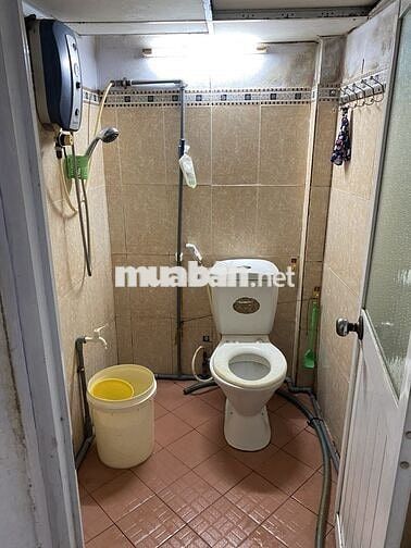 Trống 1 phòng 2tr3 trong nhà nguyên căn tại Lê Quang Định, Bình Thạnh