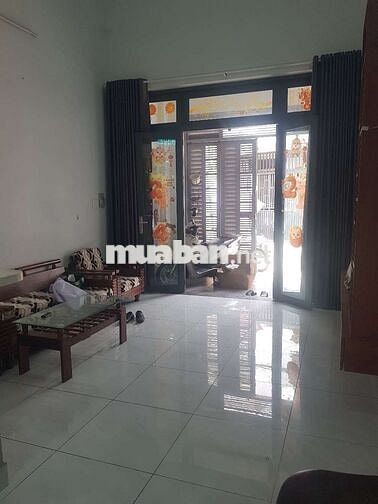 Cho thuê nhà dt 4×20, có 3pn,3wc. Mặt tiền đường, khu đông dân cư