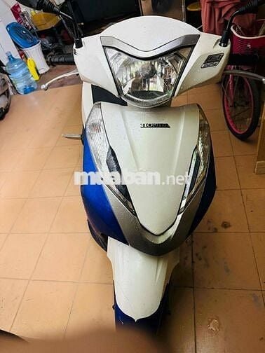 honda Lead 2017 gia đình