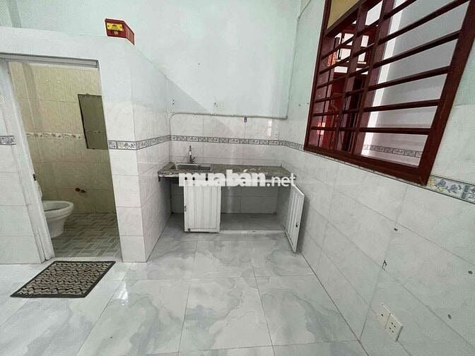 Phòng cho Thuê có máy lạnh, đông hưng thuận 17