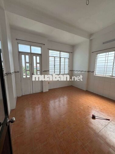 NHÀ RỘNG 4*30, TRỆT 2 LẦU, 4PN, SÂN XE HƠI, GẦN NGÃ TƯ GA