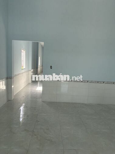 Nhạc 150 met, 3 phòng, 1 bếp, sân trước sau, đậu ô tô