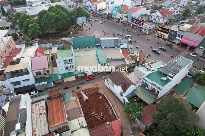 💥 Lô góc 2 mặt tiền đường Lê thị Riêng - Cách Lê Duẩn chỉ 30m 💥
💰