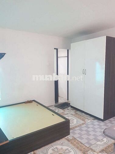 Cho thuê nhà dt 4×20, có 3pn,3wc. Mặt tiền đường, khu đông dân cư