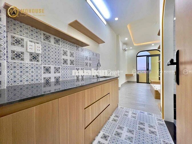 CĂN HỘ CAO CẤP BAN CÔNG/CỬA SỔ FULL NỘI THẤT - NHÀ ĐẸP - NGAY GA T3