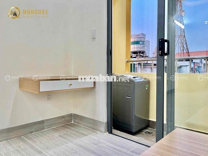 CĂN HỘ CAO CẤP BAN CÔNG/CỬA SỔ FULL NỘI THẤT - NHÀ ĐẸP - NGAY GA T3