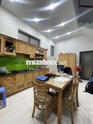 BÁN NHÀ CHDV Q12 - 4 TẦNG ĐẸP LUNG LINH - DT KHỦNG - GIÁ CỰC TỐT