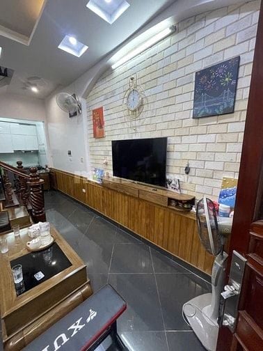 nhà đẹp hiếm lắm mới có , oto đỗ cửa ngày đêm phải thật nhanh để về ăn