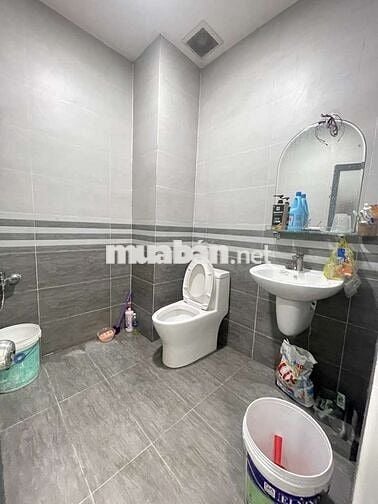 BÁN NHÀ CHDV Q12 - 4 TẦNG ĐẸP LUNG LINH - DT KHỦNG - GIÁ CỰC TỐT