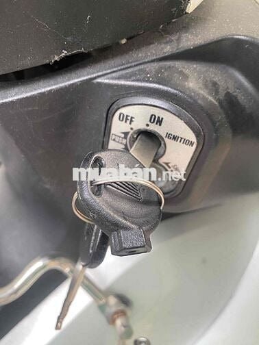 xe chính chủ sang tên : xe chất mọc nguyên zin: