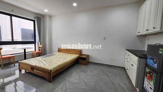 Mình cần pass gấp anh/chị có thể dọn vào cuối tháng 11.