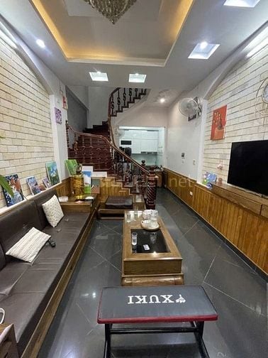 nhà đẹp hiếm lắm mới có , oto đỗ cửa ngày đêm phải thật nhanh để về ăn