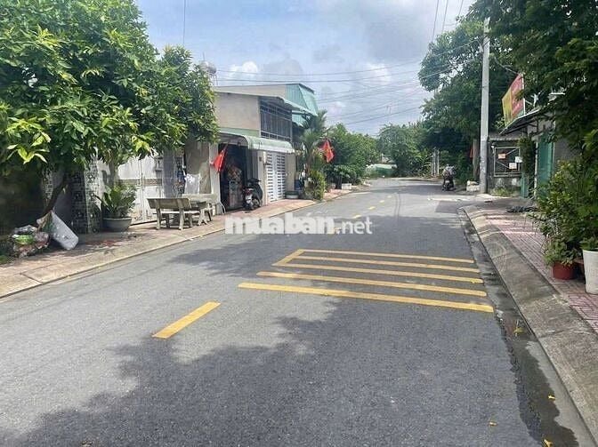 3 lô đất liền kề 5 x 36 (176m2)  Mặt tiền đường Tân Hiệp 32