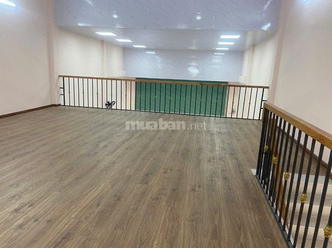 BÁN NHÀ MẶT TIỀN QUANG TRUNG THỊ TRẤN HÓC MÔN 2 LẦU 168M2 giá 100TR/m