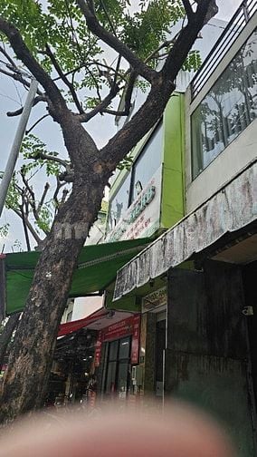 Bán nhà mặt tiền 51 Phạm Văn Đồng.