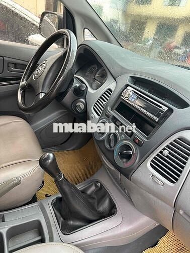 Toyota Innova 2007 J - 11112