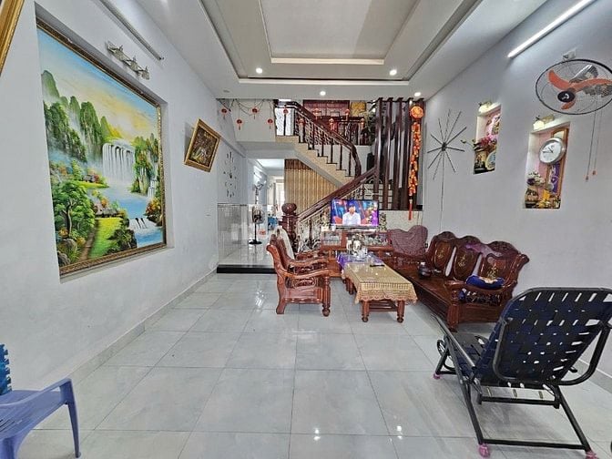 Đang Nợ Ngân Hàng Bán Nhà Đẹp 2 Tầng 2 Mặt Kiệt Ô Tô 6m Tô Hiệu .