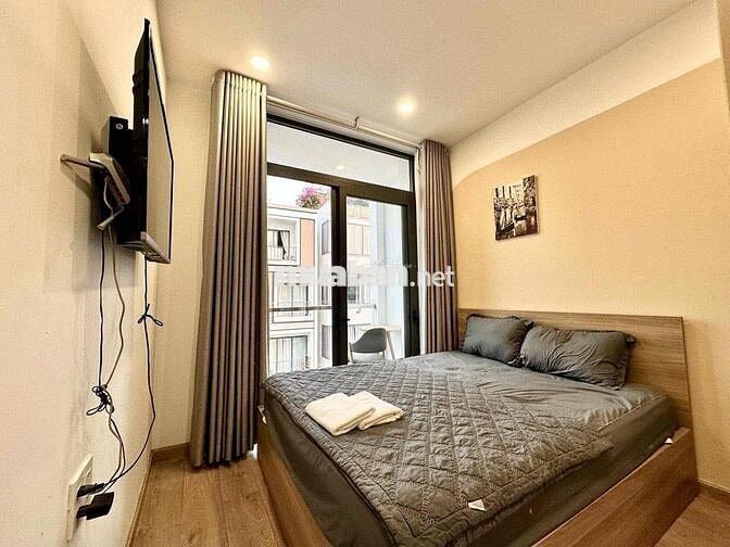 CĂN 1PHÒNG NGỦ BANCOL SIÊU TO, TÁCH BẾP. NGAY KHU ĂN UỐNG ĐA DẠNG