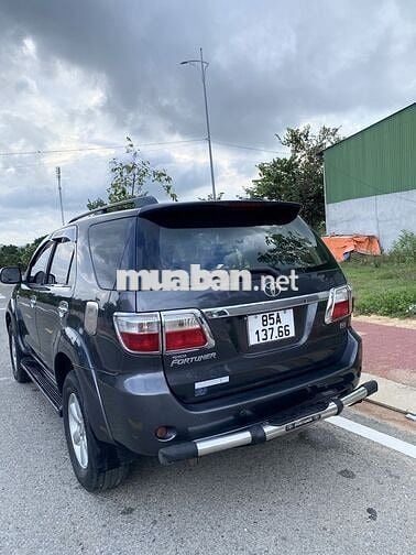 Toyota Fortuner 2009 2.5G - 145000 km