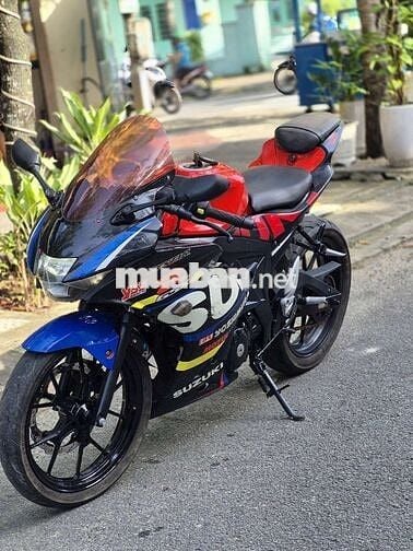 Suzuki GSX R150 nguyên rin, sạch đẹp cần bán
