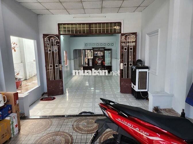 CHÍNH CHỦ ĐANG KẸT TIỀN BÁN GẤP NHÀ C4 128M2 LÊ LỢI TÂN HIỆP HÓC MÔN