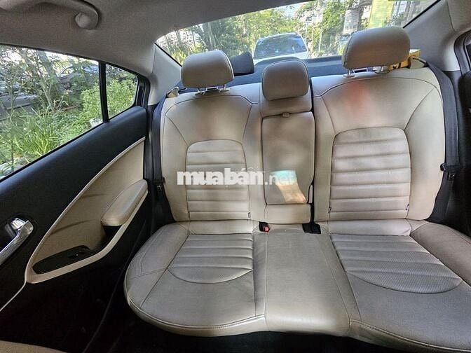 Kia Cerato 2018 2.0 AT màu đen Full - 91000 km