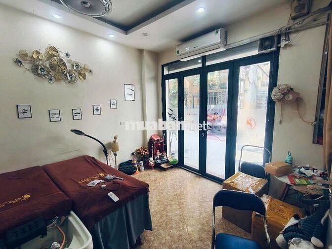 Cảnh báo cho nguời mua nhà 325/72 thanh lương có 6 ngôi mộ sau nhà