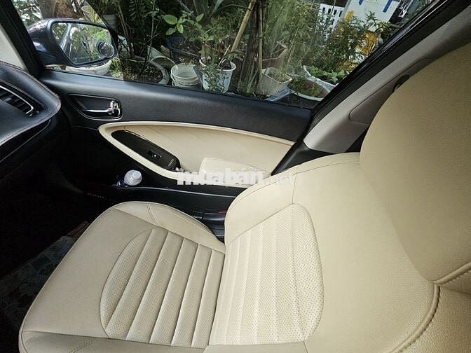 Kia Cerato 2018 2.0 AT màu đen Full - 91000 km