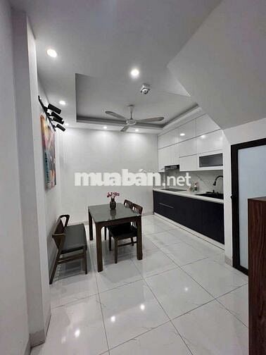 Giảm chào 500 triệu bán nhà Ngô Quyền Hà Đông 36m, 4 tầng ô tô 9 tỷ 3