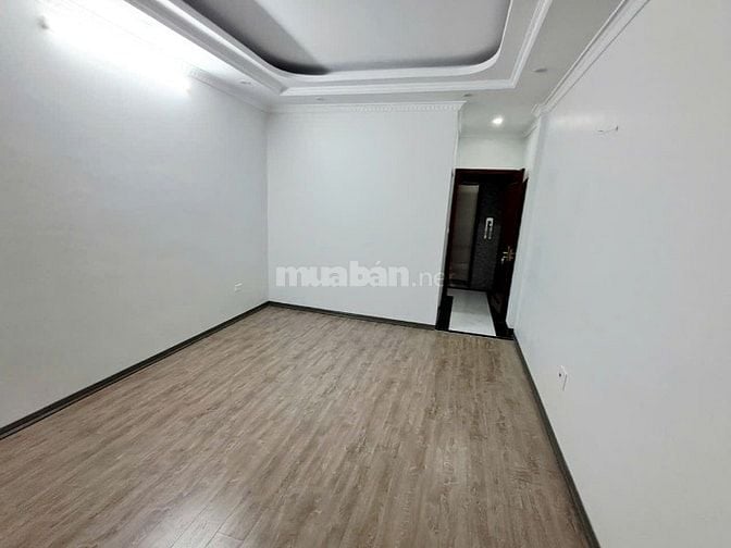 9,25 tỷ-38M2 - 5 TẦNG THANG MÁY - NHÀ MỚI GẦN PHỐ -ĐẠI LA-PHỐ VỌNG