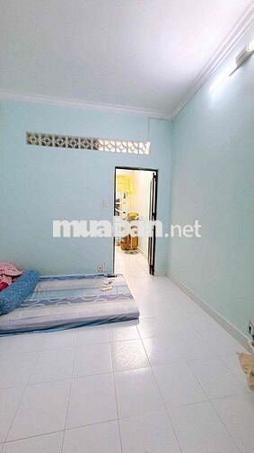 khu 20 thước nhà lô Q4 (mình môi giới)