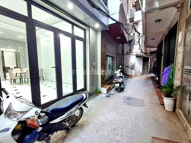 9,25 tỷ-38M2 - 5 TẦNG THANG MÁY - NHÀ MỚI GẦN PHỐ -ĐẠI LA-PHỐ VỌNG