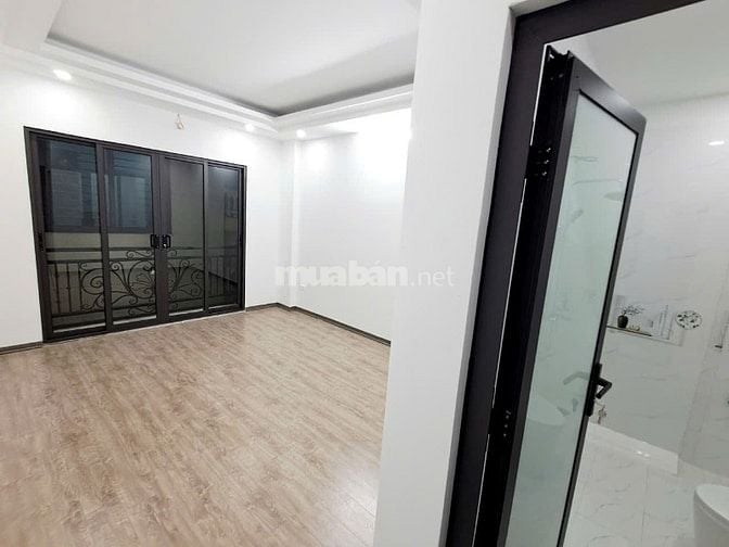 9,25 tỷ-38M2 - 5 TẦNG THANG MÁY - NHÀ MỚI GẦN PHỐ -ĐẠI LA-PHỐ VỌNG