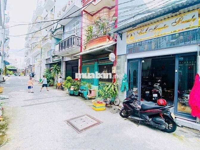 Nhà 352/ Lê Văn Qưới P.HHA 4x12 0.5L hẻm 6m 5tỷ 500 triệu