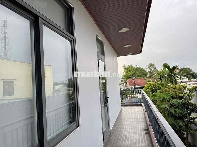 bán căn biệt thự Trần thủ độ gần Hội An  dt 450m2 đất ở có nhà yến